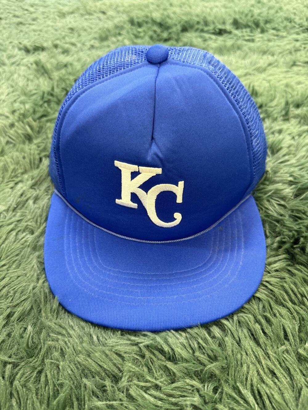 Vintage Kansas City Royals MLB Trucker Hat Mesh Snapback OSFM Baseball Cap